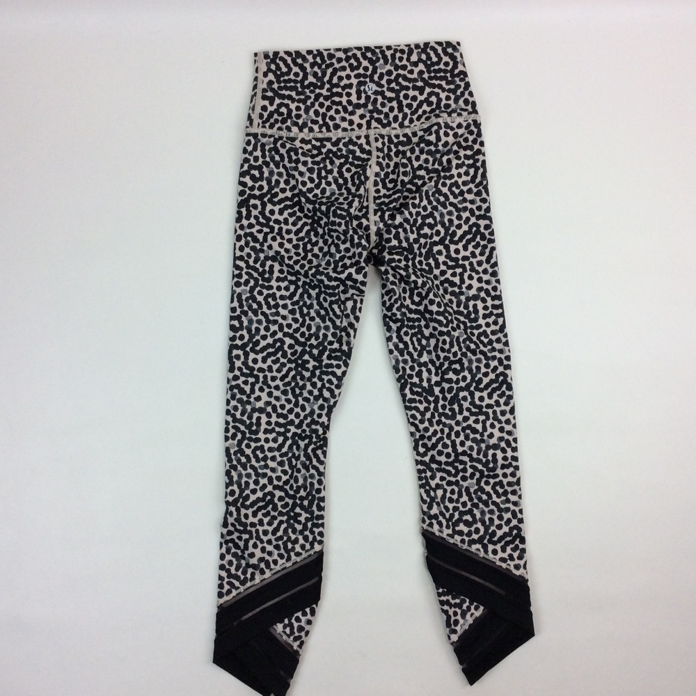 HOST PICK!!!     Lululemon Leopard Print Leggings